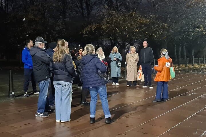 Stratford-upon-Avon Dark Side Walking Tour: Ghosts, Witchcraft & Plague History photo 4