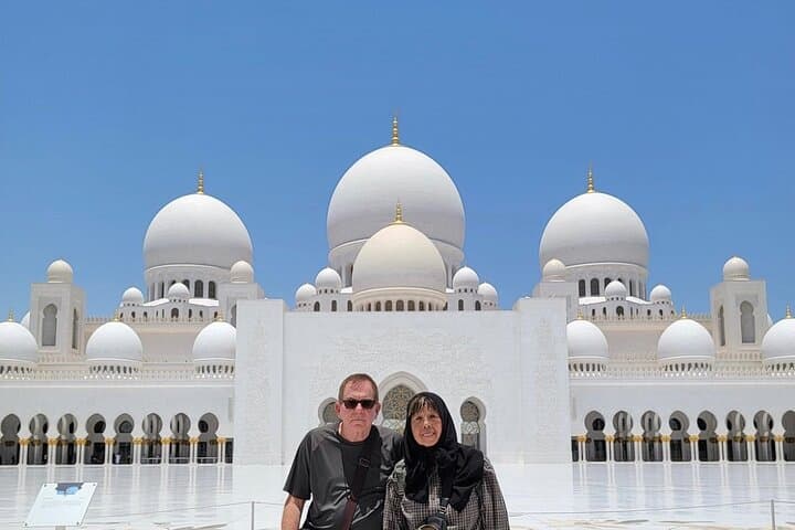 Abu Dhabi Full-Day Private SUV City Tour: Mosque, Palaces & Corniche Highlights photo 5