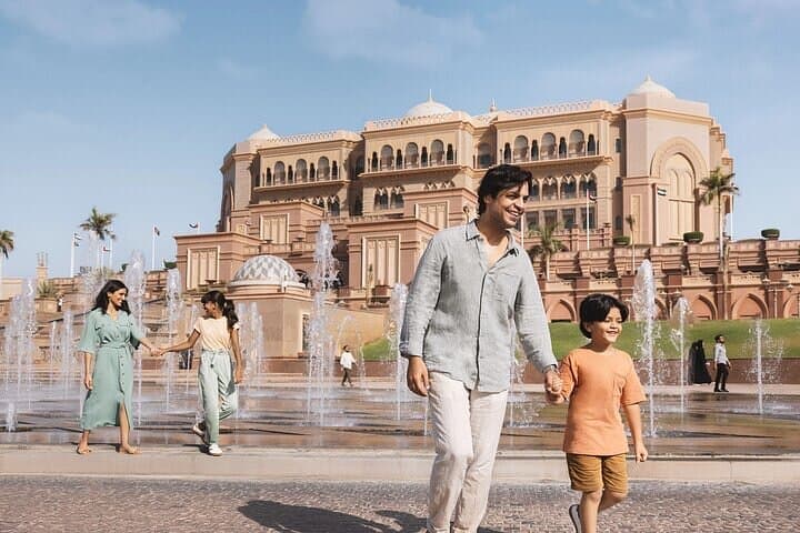Abu Dhabi Full-Day Private SUV City Tour: Mosque, Palaces & Corniche Highlights photo 6