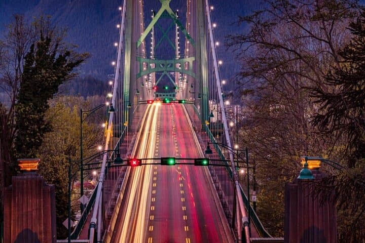 Private 6-Hour Vancouver & North Vancouver Tour — Stanley Park, Granville & Capilano photo 1
