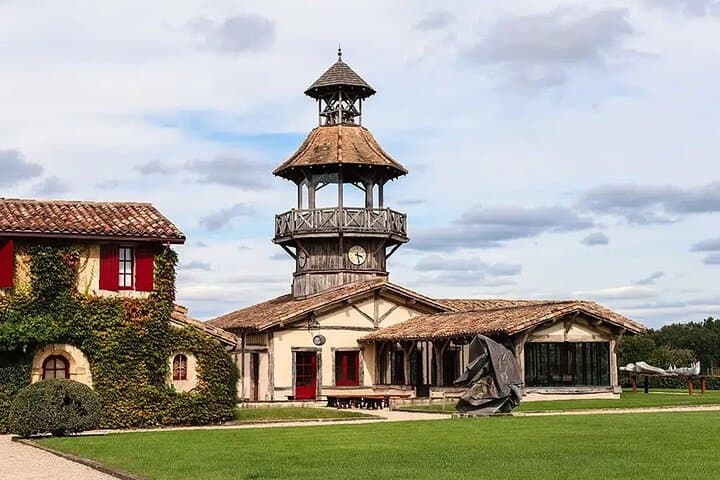 Private Pessac-Léognan and Graves Wine Tour from Bordeaux