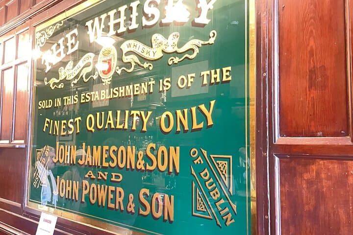 Historic Pubs Walking Tour in London — Blackfriars to Dickens’ Haunts photo 5