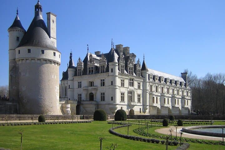 2-Day Loire Valley Castles Private Tour from Paris — Chambord, Chenonceau & Amboise photo 6