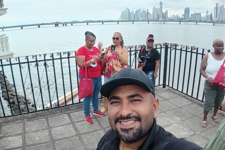 Panama Canal Evening Visit & Casco Viejo Bar Crawl from Riu Playa Blanca photo 4