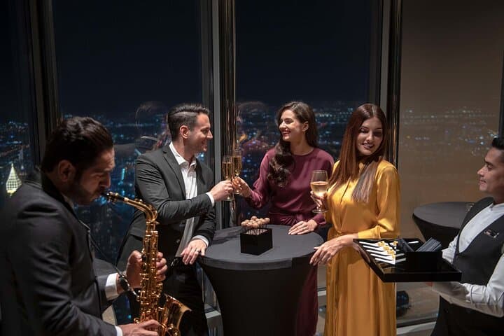 Premium Lounge Access to Burj Khalifa Floors 152–154 — VIP 575m Observation photo 3