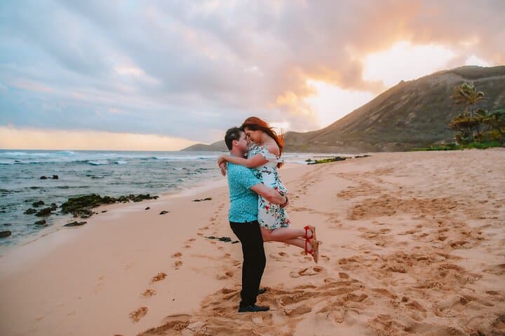 Private Vacation Photoshoot in Maui: Capture Iconic Island Moments photo 3