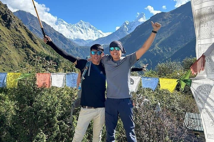 Everest Experience Trek: 6-Day Lukla to Namche Hiking Adventure photo 2