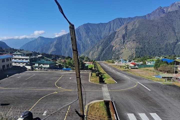 Everest Experience Trek: 6-Day Lukla to Namche Hiking Adventure photo 4