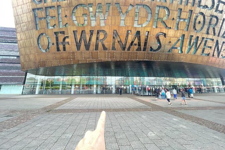 Doctor Who Cardiff Bay Walking Tour: Explore Iconic Filming Locations in Cardiff Bay