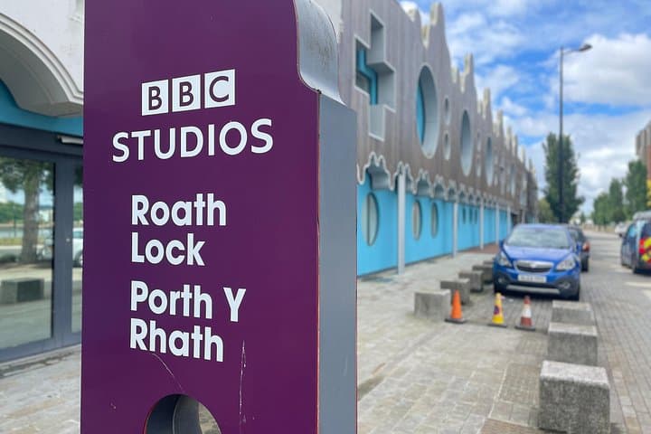 Doctor Who Cardiff Bay Walking Tour: Explore Iconic Filming Locations in Cardiff Bay photo 3