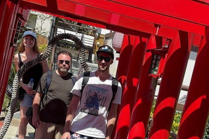 cycle-naha-zodiac-shrines-backstreets-ryukyu-pilgrimage photo 5