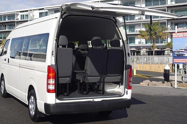 Private Wellington Airport Transfer: Door-to-Door Van Service to City Hotels