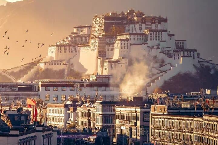 Panorama Multi-Day Tibet Tour: Lhasa, Nyingchi, Everest Base Camp & Namtso photo 2