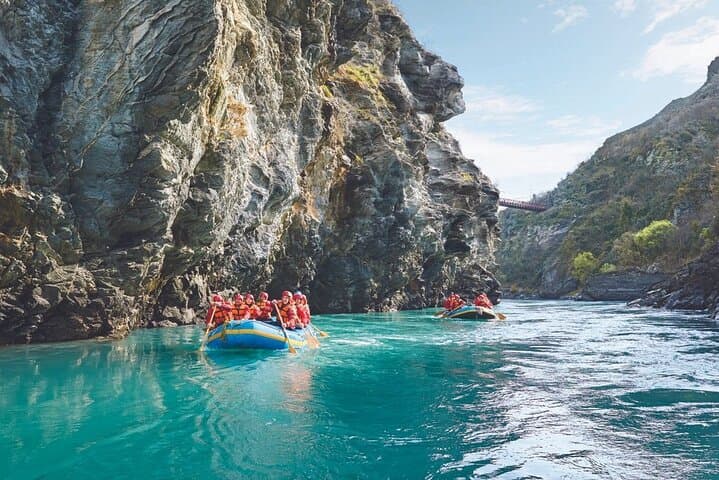 Kawarau River Whitewater Rafting: Queenstown's Dog Leg Adventure