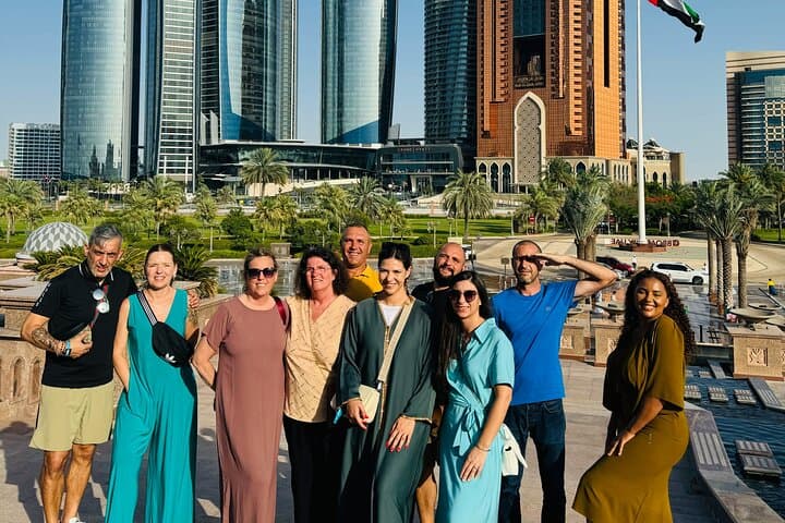 Full-Day Abu Dhabi Highlights Tour with Professional Photos photo 4
