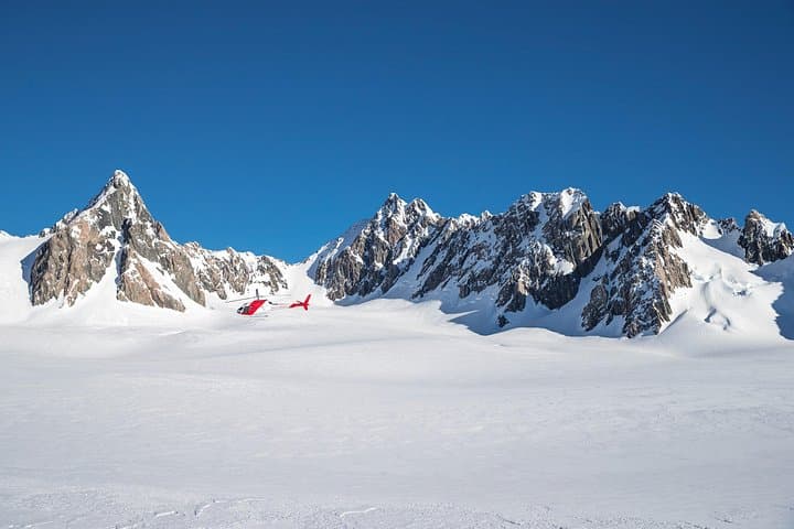 Mount Cook Grand Glacier Helicopter Flight: Tasman Glacier Landing & Southern Alps Scenic Tour photo 3