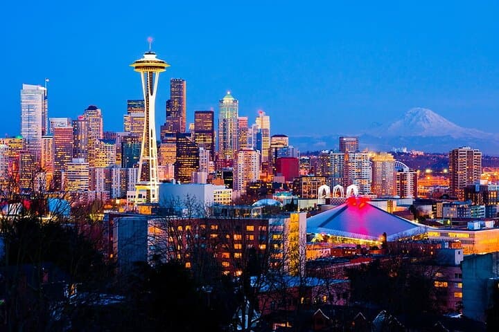 Private 10-Hour Seattle City Tour — Customizable Chartered Experience with Driver photo 3