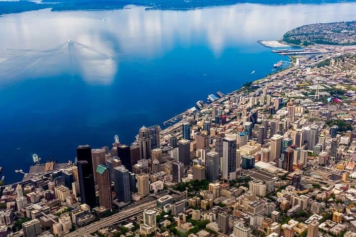 Private 10-Hour Seattle City Tour — Customizable Chartered Experience with Driver photo 5