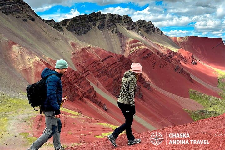 Rainbow Mountain & Red Valley Private Tour: Full-Day Hike from Cusco with Lunch