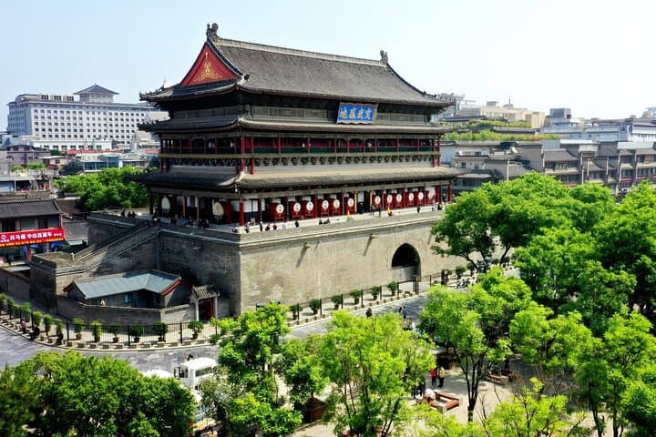 Private Car: Terracotta Army & Xi'an Highlights in One Day photo 4