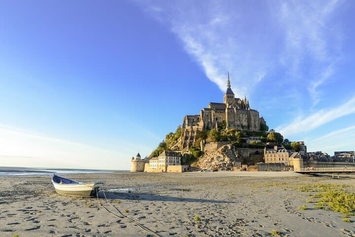 Day Trip Bayeux to Mont Saint-Michel with Fast-Track Abbey Entry