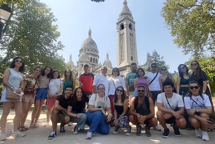 Montmartre on Foot: Private 2.5-Hour Guided Walk Through Paris' Hilltop Quarter photo 2