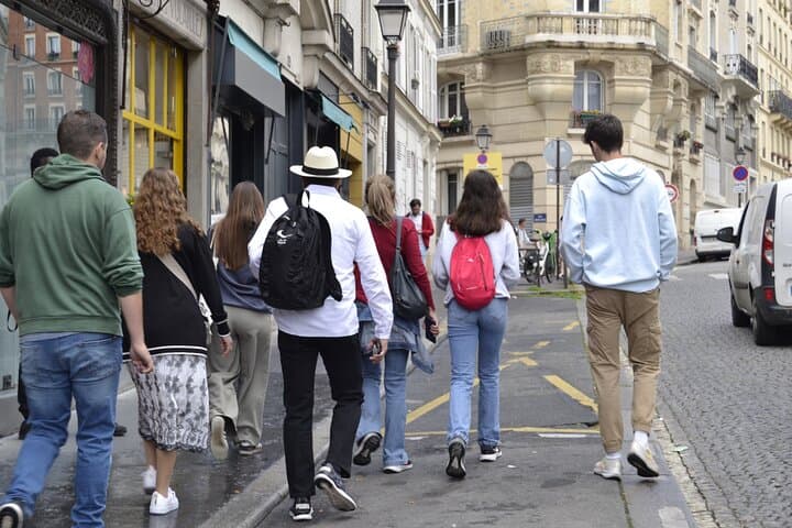 Montmartre on Foot: Private 2.5-Hour Guided Walk Through Paris' Hilltop Quarter photo 6
