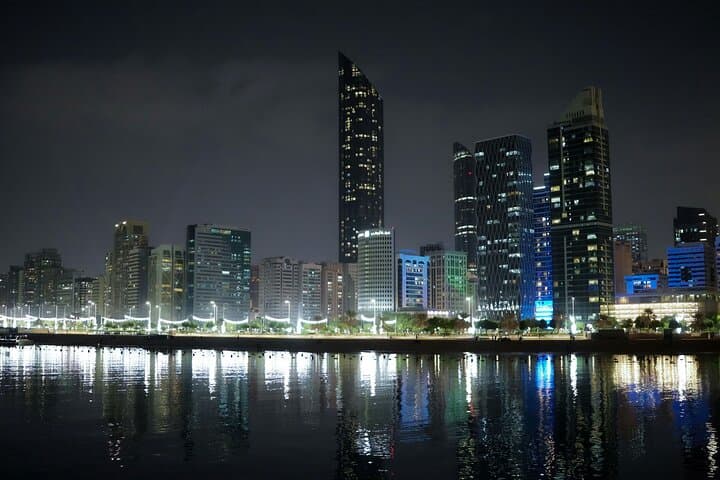 Abu Dhabi Night City Tour: Sheikh Zayed & Corniche Evening Highlights