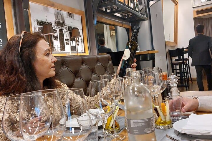 Rome EVOO and Lazio Wine Tasting: Olive Oil Class & Local Bites photo 5
