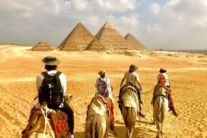 2-Day Cairo Highlights: Pyramids, Egyptian Museum & Old Cairo from Sharm El Sheikh