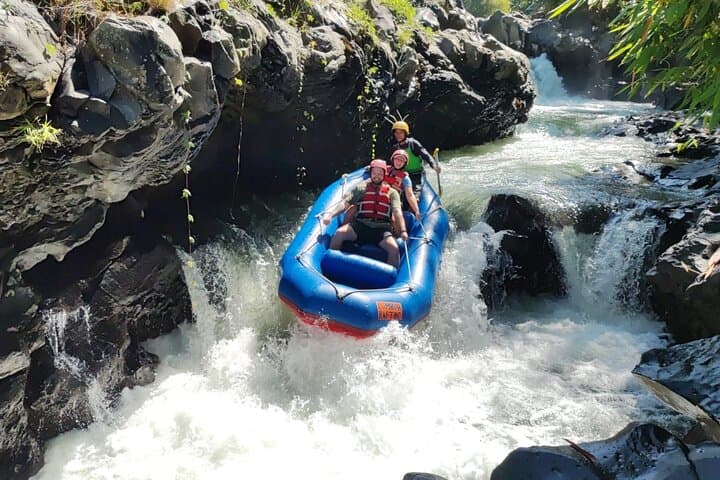 Lombok Rafting Adventure: Whitewater Rapids, Waterfalls & Lunch
