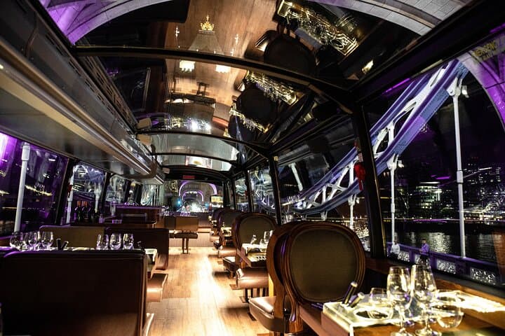London Luxury Dinner Bus: 6-Course Panoramic City Tour