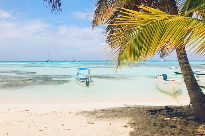 Saona Island Catamaran Escape: Day Trip from Bayahibe with Natural Pool & Lunch photo 4