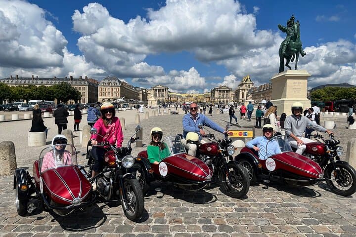 Sidecar Day Tour of Versailles: Palace, Gardens & Gourmet Picnic