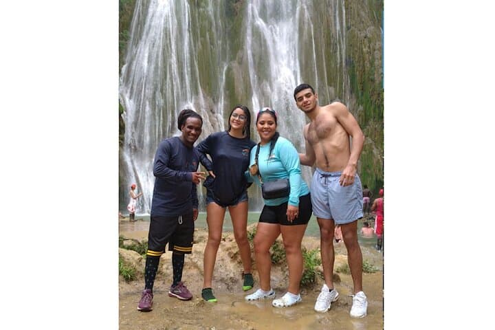 Hike to Cascada El Limón: Limon Waterfall Walking Tour, Samaná photo 5