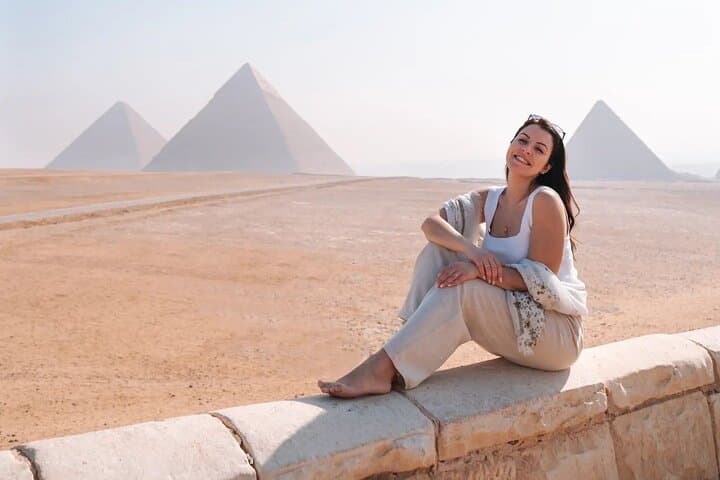 Full-Day Cairo Guided Tour from Sharm El-Sheikh: Pyramids, Sphinx & Egyptian Museum