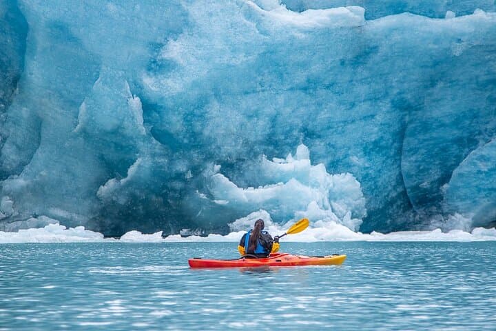 Glacier Kayaking at Folgefonna: Paddle Møsevatnet’s Ice-Edged Lake