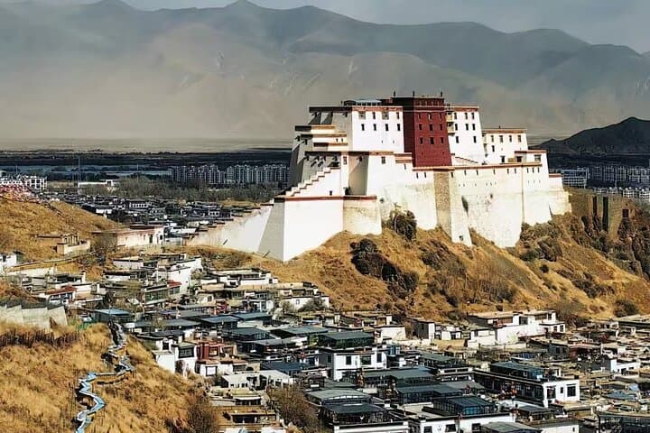 13-Day Classic Tibet Tour: Lhasa, Namtso & Everest Base Camp via Qinghai-Tibet Train photo 3