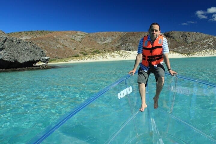 clear-boat-cabo-arch-cruise-view-pelican-rock-snorkel photo 5