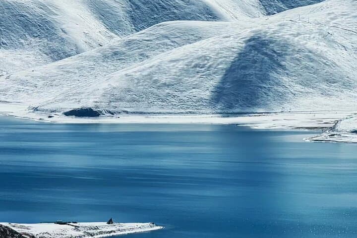 9-Day Blue Ice Tour in Tibet — Laigu Glacier, Nyingchi & Lhasa photo 3