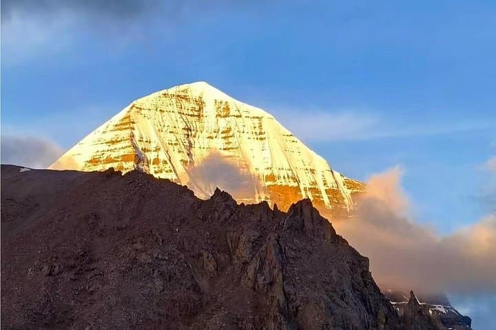 11-Day Ngari Discovery: Mount Kailash & Lake Manasarovar Overland Tour photo 1