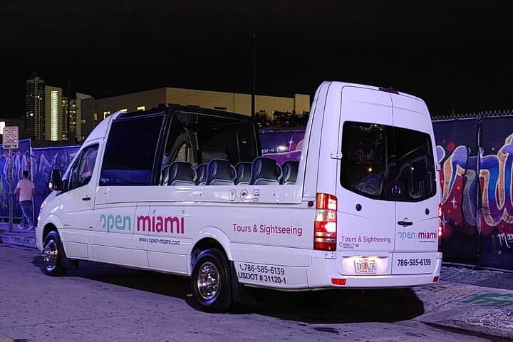 Miami Private Night Tour by Cabriolet Bus — South Beach, Wynwood & Downtown After Dark photo 3