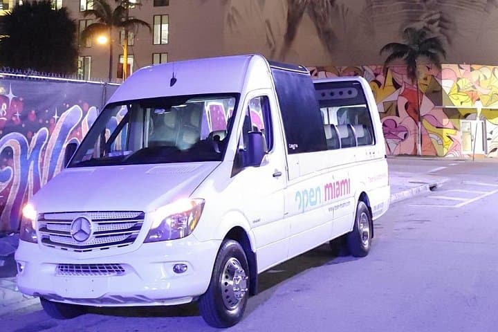 Miami Private Night Tour by Cabriolet Bus — South Beach, Wynwood & Downtown After Dark photo 4