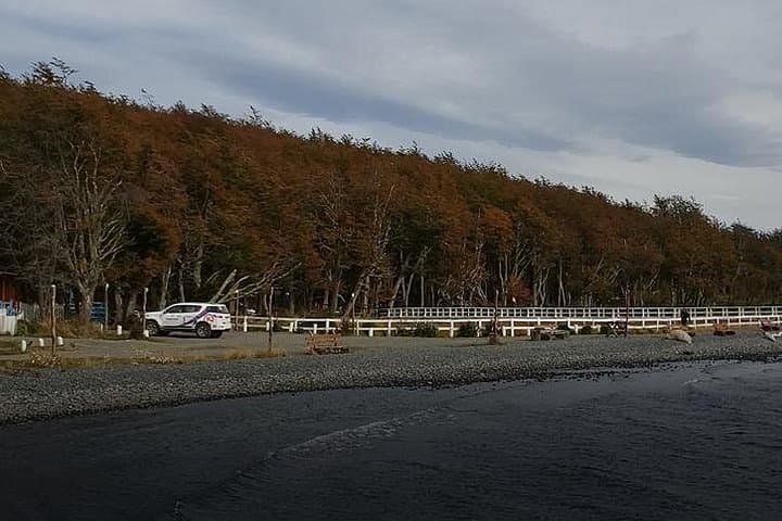 Escondido and Fagnano Lakes 4x4 Tour from Ushuaia with Breakfast photo 3