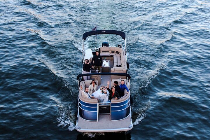 Private Seine Cruise in Paris: 90-Minute Sunset Boat Tour