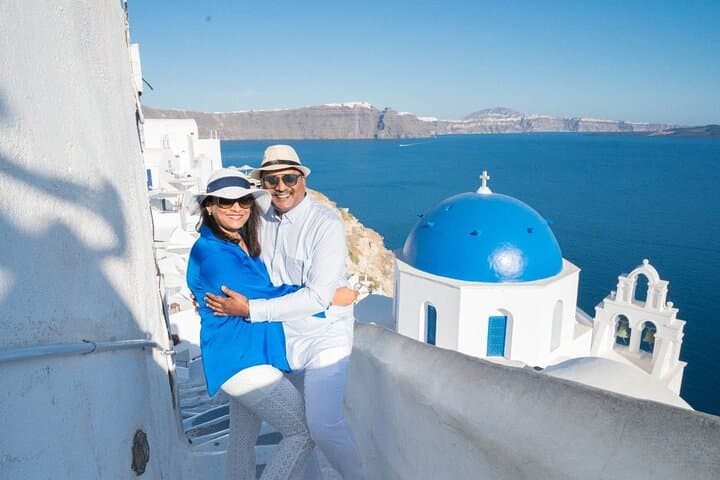 Santorini Private 4-Hour Caldera & Oia Sightseeing Tour