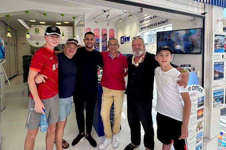 Santorini Private 4-Hour Caldera & Oia Sightseeing Tour photo 6