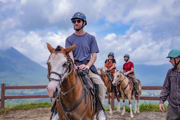Arenal Horseback Riding: Volcano & Lake Views on a 5km Mistico Trail photo 5