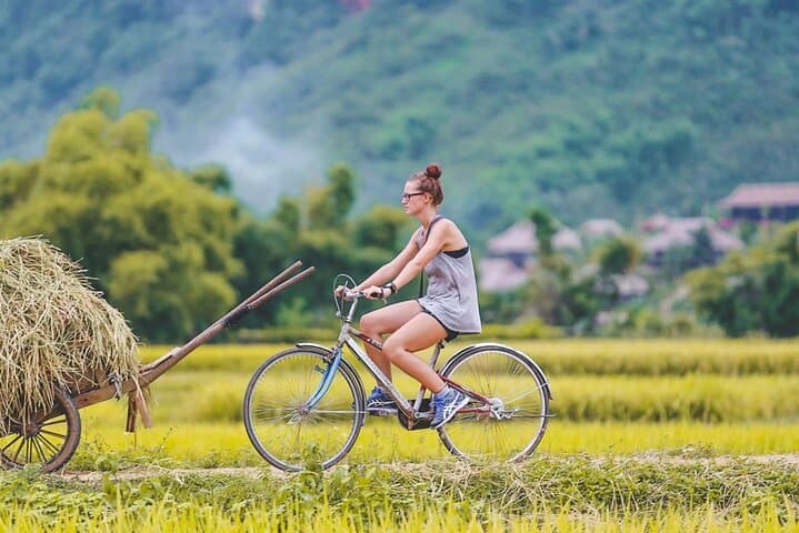 Mai Chau Day Trip from Hanoi: Biking Rice Paddies, Thung Khe Pass & Thai Village Culture