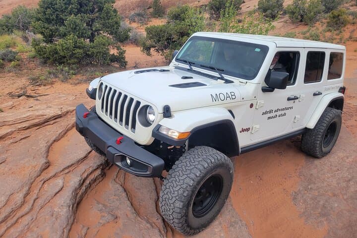 Exploring Arches National Park Backcountry: A 4x4 Adventure from Moab photo 4